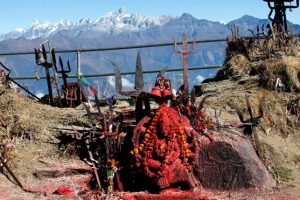 कालिन्चोकको दर्शन गरि आज को राशिफल हेर्नुहोला, भेटी स्वरुप एक सेयर गरौ !