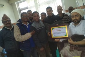 प्याब्सन इनरुवाले पञ्चकोशी टाइम्सका प्रधान सम्पादक गुरागाईलाई  रु ५१ हजार तथा कदर पत्र सहित  सम्मान