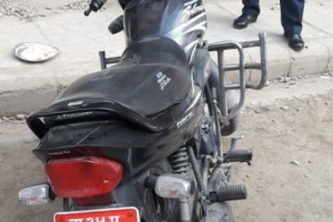 हराएको मोटरसाइकल  प्रहरीले  नम्बर परिवर्तन गरी चलाउदै