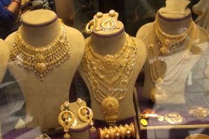 पेट्रोल, डिजेल, सुनको मुल्य बढ्ने, हवाइ उडान भाडा सस्तो हुने