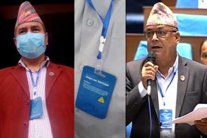 नेताका गलामा कोरोना भगाउने कार्ड