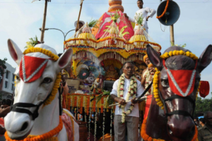 रथ यात्राकाे क्रममा करेन्ट लागेर ११ जनाकाे मृत्यु