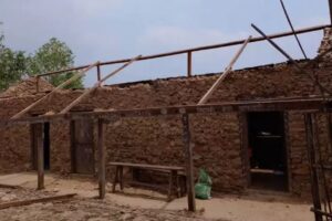हुरीले विद्यालय र खानेपानी आयोजनामा क्षति
