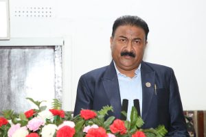 कर्मचारीहरू गुनासो पोख्न नेता बोकेर सिंहदरबार धाउँछन् : मन्त्री गुप्ता
