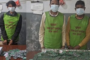 धरानबाट ट्रामाडोलसहित तीनजना पक्राउ