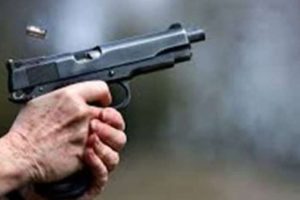 झापामा लागूऔषध कारोबारीलाई                                                 नियन्त्रणमा लिन ६ राउण्ड हवाई फायर