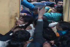 नयाँ दिल्ली रेलवे स्टेशनमा भागदौड मच्चिँदा १७ जना महाकुम्भ यात्रीको मृत्यु, २५ बढी घाइते