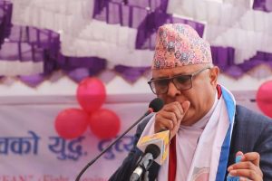 दुर्व्यसन विरुद्धको अभियान उद्घाटन गर्न इटहरी आएका कोशीका मुख्यमन्त्री धुलोको चपेटामा परेपछि…