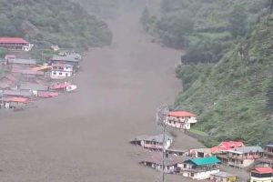 उत्तरकाशीमा बादल फुट्दा १०० भन्दा बढीको मृत्यु भएको आशंका