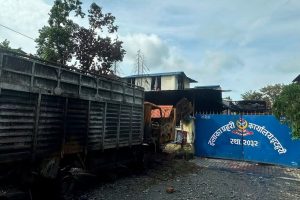 इटहरीको प्रहरी कार्यालयमा आगजनी गर्ने गिरोह पक्राउ