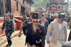 हनुमान जयन्तीका अवसरमा गृहमन्त्री गुरुङले गरे पशुपतिनाथको दर्शन