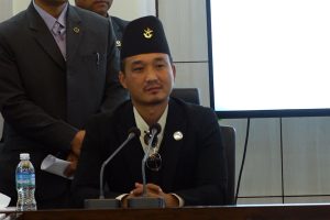 प्रतिनिधिसभाको पहिलो बैठकमै तीन अध्यादेश पेस गर्दै गृहमन्त्री सुधन गुरुङ