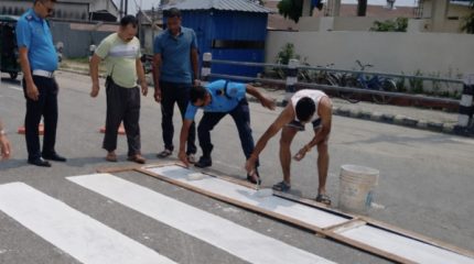 निमुवा ट्राफिक द्वारा विभिन्न स्थानमा जेब्रा क्रसिङ निर्माण
