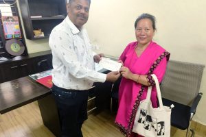 गाउँपालिका अध्यक्ष मगरको पहलमा लिलाभक्त राम आधारभूत विद्यालयलाई रु. २ लाख २५ हजार सहयोग