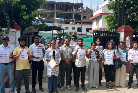 प्रस्तावित ट्राफिक जरिवाना विधेयक फिर्ता लिन माग गर्दै मोरङमा ज्ञापनपत्र